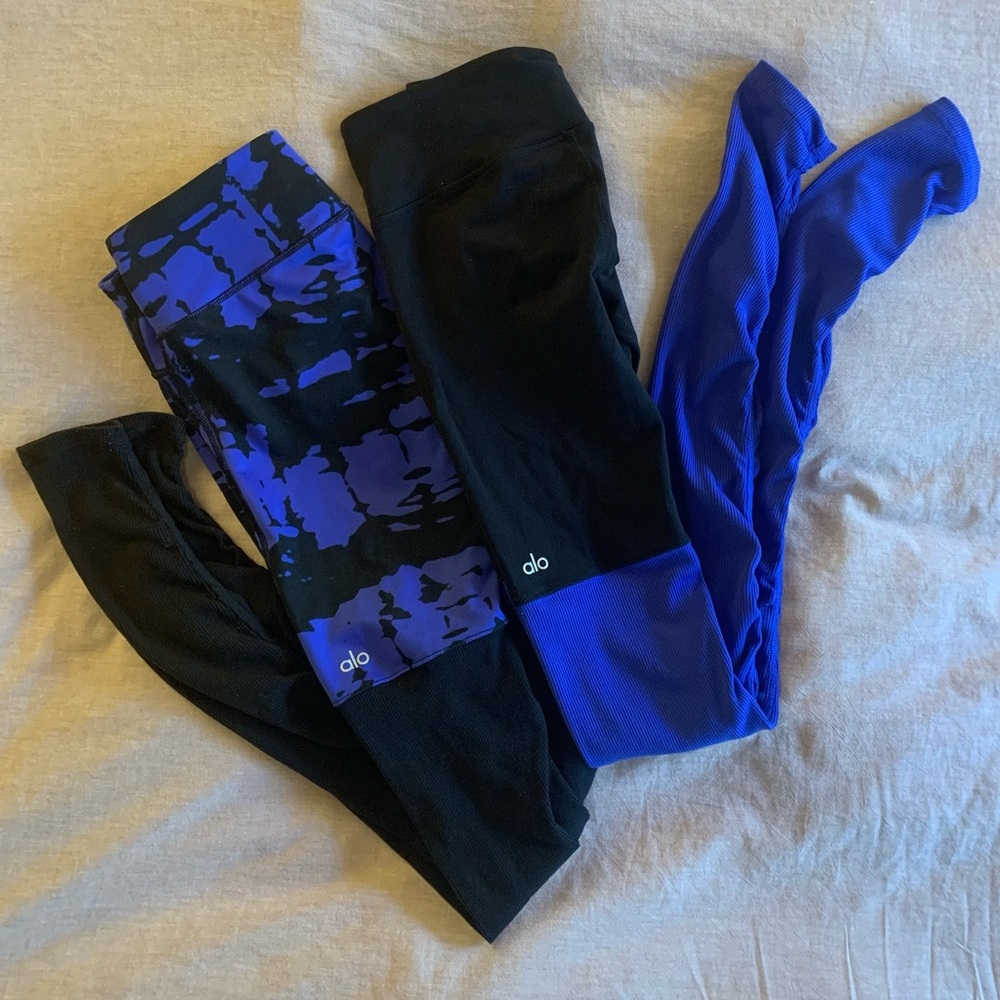 2 pair alo goddess yoga or workout leggings; excellent pre-owned; size Small
